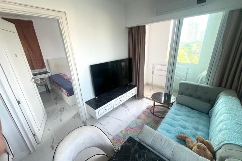 Apartamento de 2 habitaciones en Pattaya, Tailandia № 205854 - foto 3