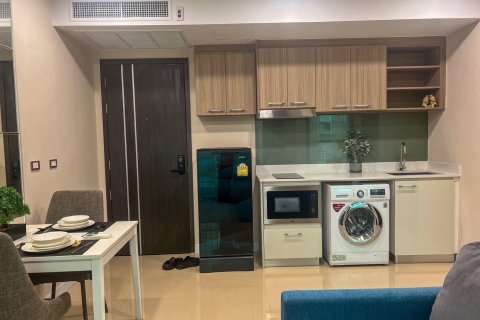 Apartamento de 2 habitaciones en Pattaya, Tailandia № 205851 - foto 3