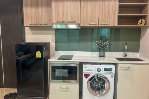 Apartamento de 2 habitaciones en Pattaya, Tailandia № 205851 - foto 4