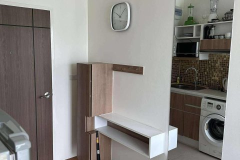 Apartamento de 2 habitaciones en Pattaya, Tailandia № 205853 - foto 5