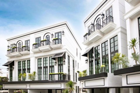 Casa de 3 dormitorios en Bangkok, Tailandia № 180913 - foto 7