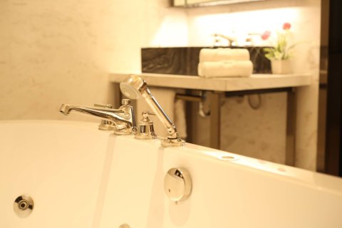 Condominio de 3 dormitorios en Bangkok, Tailandia № 180914 - foto 17