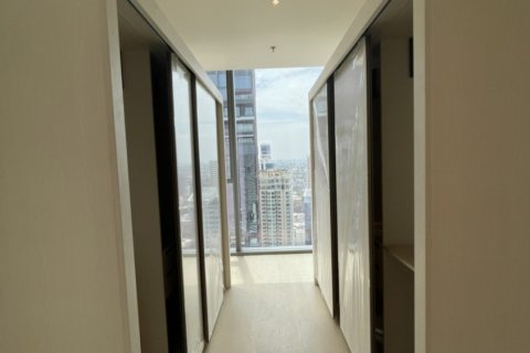 Ático de 3 dormitorios en Bangkok, Tailandia № 180918 - foto 17