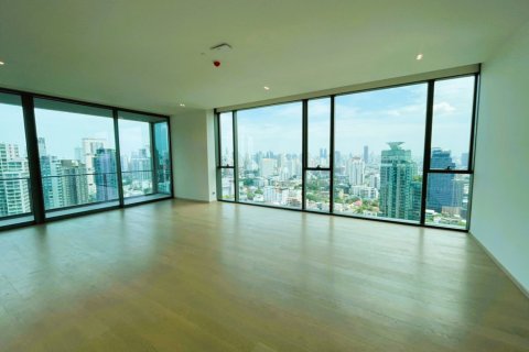 Ático de 3 dormitorios en Bangkok, Tailandia № 180918 - foto 8