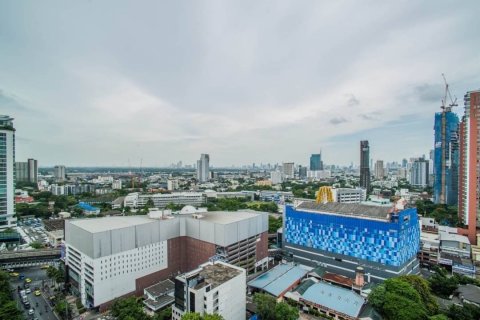 Condominio de 2 dormitorios en Watthana, Bangkok, Tailandia № 133884 - foto 16