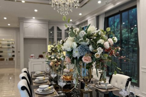 Chalet de 4 dormitorios en Thawi Watthana, Bangkok, Tailandia № 133881 - foto 4