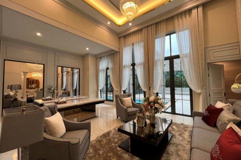 Chalet de 4 dormitorios en Thawi Watthana, Bangkok, Tailandia № 133881 - foto 14