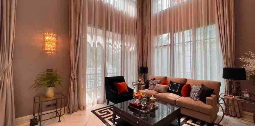 Chalet de 4 dormitorios en Sathon, Bangkok, Tailandia № 133886