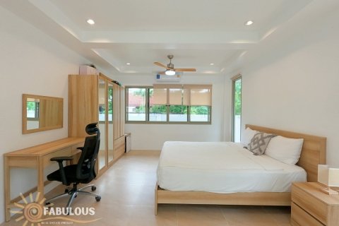 Villa in Pa Klok, Thailand 3 Schlafzimmer № 179691 - Foto 2