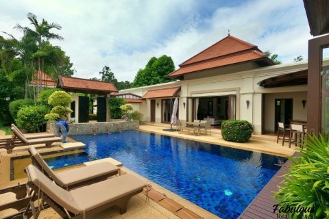 Chalet de 4 dormitorios en Bang Tao, Tailandia № 179688 - foto 16
