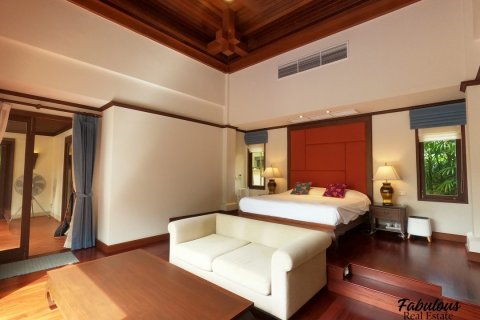 Chalet de 4 dormitorios en Bang Tao, Tailandia № 179688 - foto 20