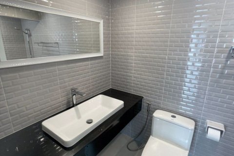 Penthouse in Watthana, Bangkok, Thailand 3 Schlafzimmer № 47679 - Foto 28