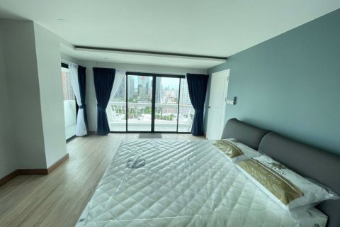 Penthouse in Watthana, Bangkok, Thailand 3 Schlafzimmer № 47679 - Foto 17