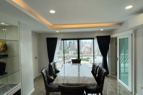 Penthouse in Watthana, Bangkok, Thailand 3 Schlafzimmer № 47679 - Foto 3
