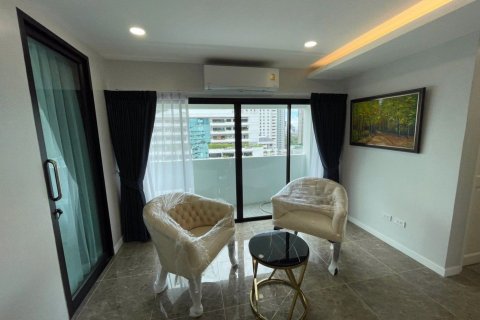 Penthouse in Watthana, Bangkok, Thailand 3 Schlafzimmer № 47679 - Foto 4