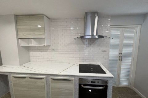 Penthouse in Watthana, Bangkok, Thailand 3 Schlafzimmer № 47679 - Foto 9