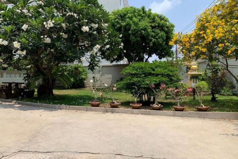 Casa de 4 dormitorios en Phra Khanong, Bangkok, Tailandia № 47681 - foto 9