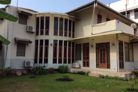 Casa de 4 dormitorios en Phra Khanong, Bangkok, Tailandia № 47681 - foto 4