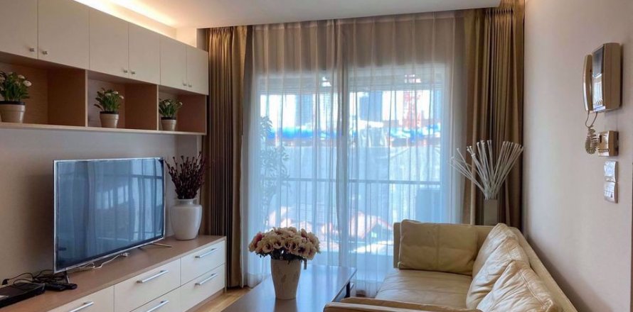 Кондоминиум с 3 спальнями в Пхракханонге, Бангкок, Таиланд № 47678