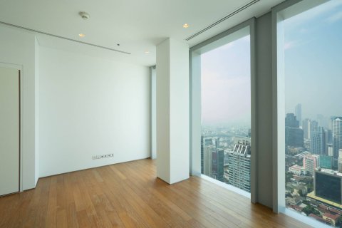 Dúplex de 2 dormitorios en Bangkok, Tailandia № 180469 - foto 25