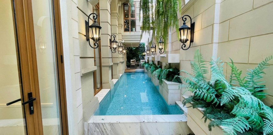Casa de 4 dormitorios en Bangkok, Tailandia № 180470