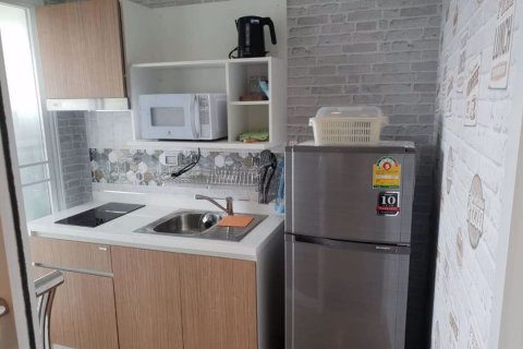Condominio de 1 dormitorio en Pom Prap Sattru Phai, Bangkok, Tailandia № 54131 - foto 4