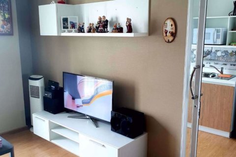 Condominio de 1 dormitorio en Pom Prap Sattru Phai, Bangkok, Tailandia № 54131 - foto 2