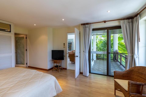 Casa de 4 dormitorios en Phuket, Tailandia № 65757 - foto 6