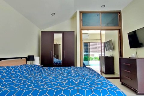 Chalet de 3 dormitorios en Phuket, Tailandia № 146870 - foto 9