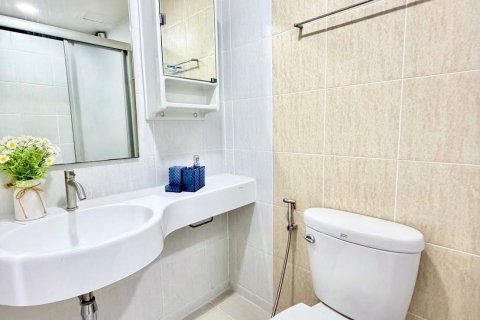 Apartamento de 2 habitaciones en Pattaya, Tailandia № 205804 - foto 13