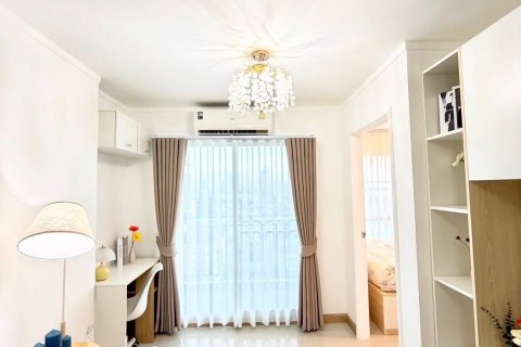 Apartamento de 2 habitaciones en Pattaya, Tailandia № 205804 - foto 3