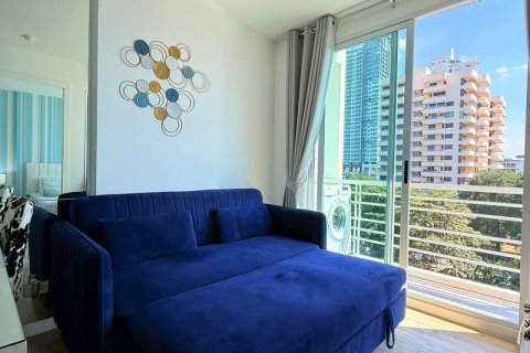 Apartamento de 2 habitaciones en Pattaya, Tailandia № 205805 - foto 6