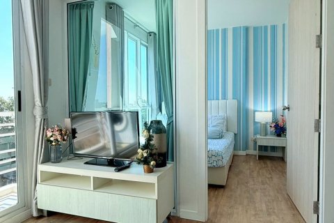Apartamento de 2 habitaciones en Pattaya, Tailandia № 205805 - foto 9
