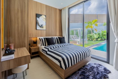 Chalet de 4 dormitorios en Pattaya, Tailandia № 209177 - foto 7