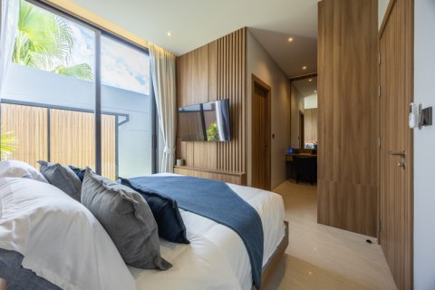 Chalet de 4 dormitorios en Pattaya, Tailandia № 209177 - foto 9