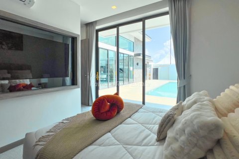 Casa de 3 dormitorios en Bang Lamung, Tailandia № 209176 - foto 13