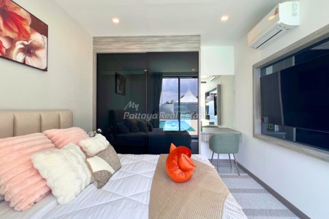 Casa de 3 dormitorios en Bang Lamung, Tailandia № 209176 - foto 12