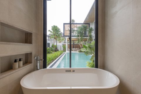 Chalet de 5 dormitorios en Pattaya, Tailandia № 209179 - foto 10