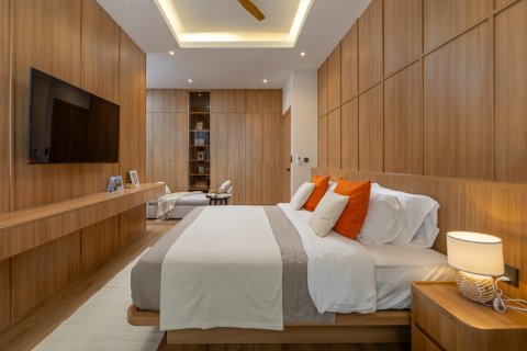 Chalet de 5 dormitorios en Pattaya, Tailandia № 209179 - foto 8