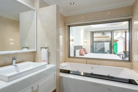 Chalet de 3 dormitorios en Phuket, Tailandia № 190789 - foto 16