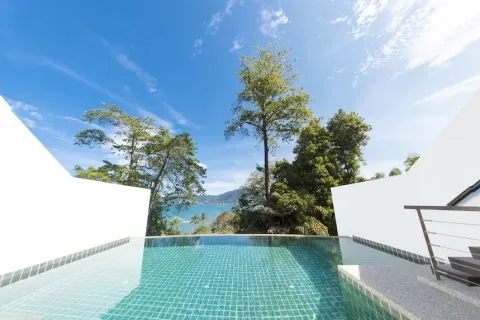 Chalet de 3 dormitorios en Patong, Tailandia № 190792 - foto 4