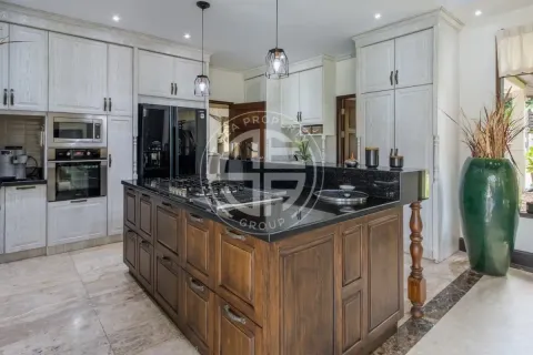 Chalet de 4 dormitorios en Phuket, Tailandia № 190790 - foto 4