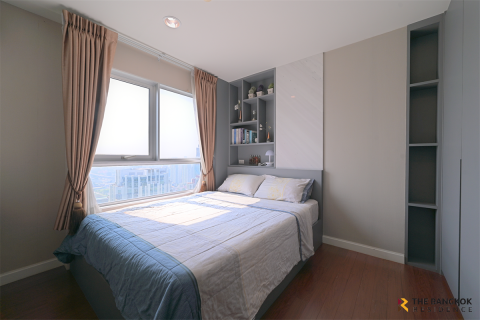 Condo in Bangkok, Thailand, 3 bedrooms № 184808 - photo 2