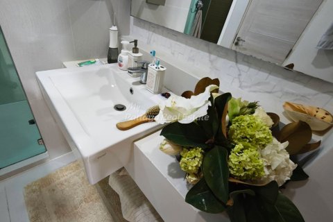 Condominio de 2 dormitorios en Bang Lamung, Tailandia № 203361 - foto 12