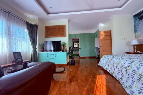 House in Hang Dong, Thailand 3 bedrooms № 163296 - photo 25