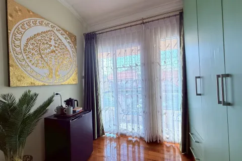 House in Hang Dong, Thailand 3 bedrooms № 163296 - photo 23