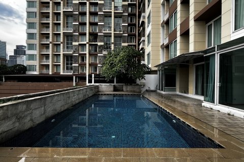 Condo in Sathon, Bangkok, Thailand, 3 bedrooms № 201279 - photo 3