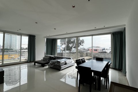 Condo in Sathon, Bangkok, Thailand, 3 bedrooms № 201279 - photo 10