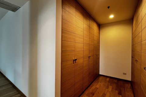 Condo in Sathon, Bangkok, Thailand, 3 bedrooms № 201279 - photo 14