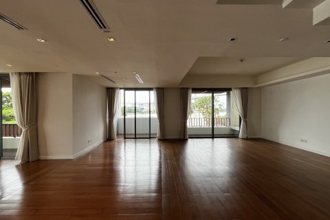Condo in Sathon, Bangkok, Thailand, 3 bedrooms  № 201280 - photo 6